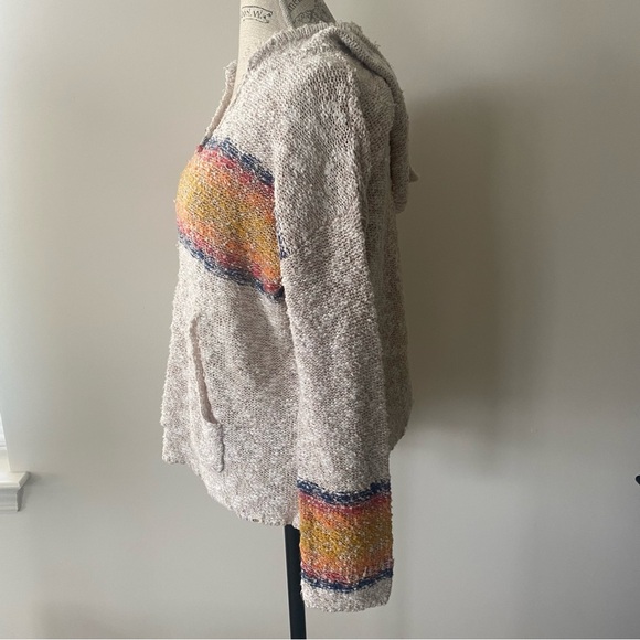 Rip Curl Sweater - Picture 2 of 8